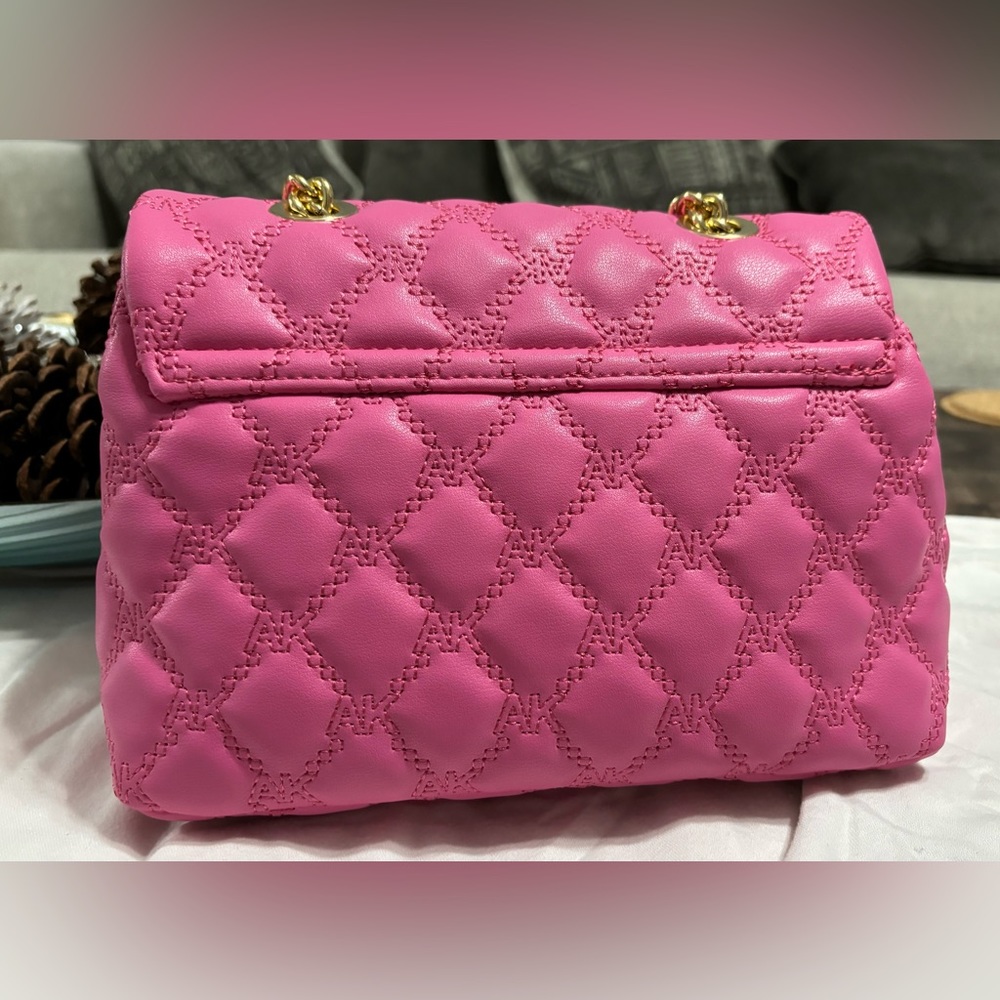 Anne Klein Quilted Turn Lock Shoulder Bag NWOT - Picture 6 of 10